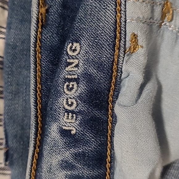 American Eagle Jeggings - Picture 3 of 5
